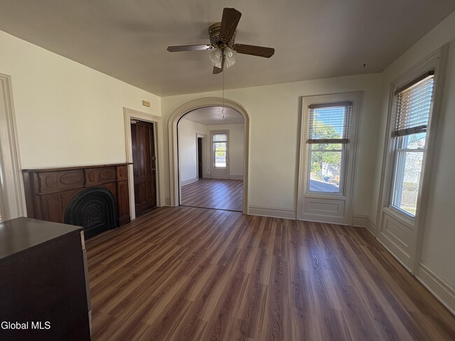 Photo - 24 George St