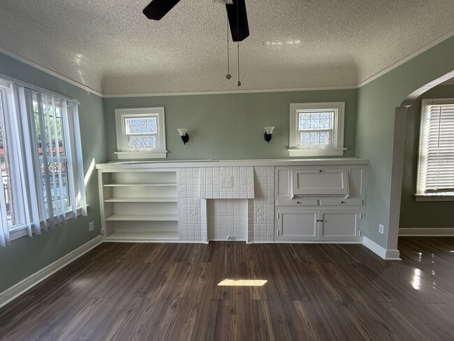 Photo - 2949 Raymond Ave Unit 2951
