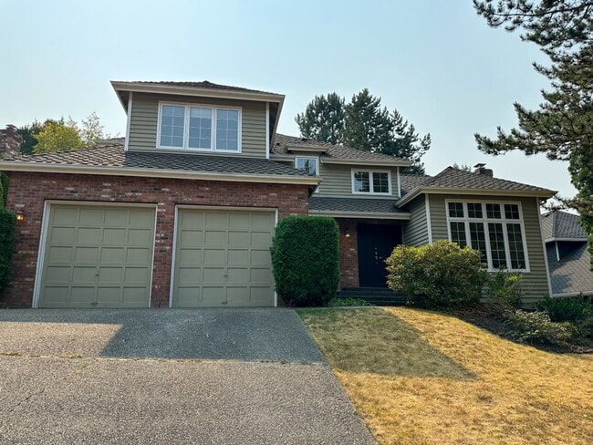 Building Photo - 3 Bd / 2.5 Ba Issaquah Home