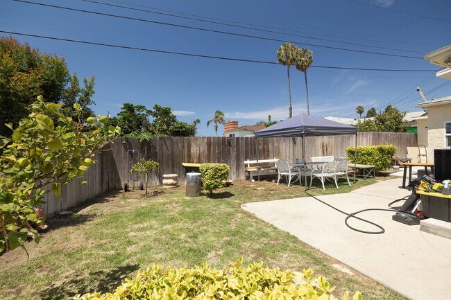 Photo - Super cute fully furnished studios now ava...