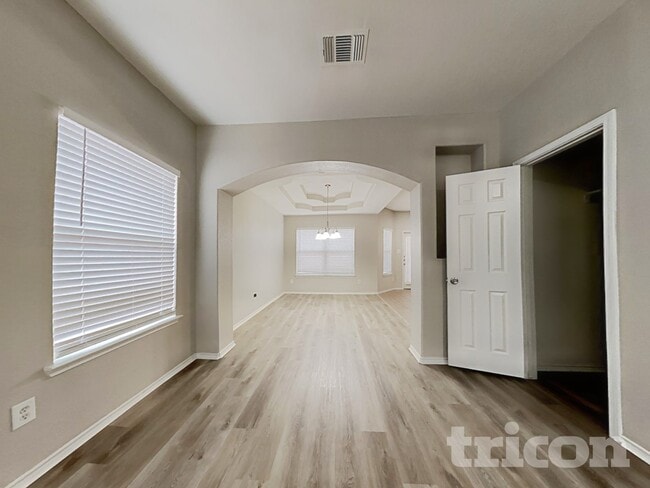 Photo - 8210 Grissom Cir