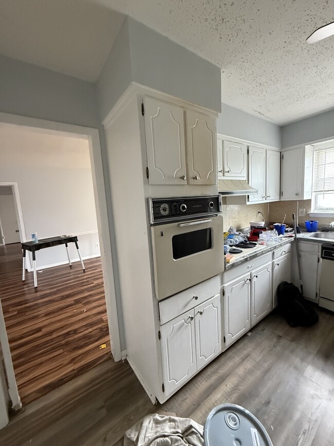 Photo - 8204 Willowbrook Cir SE