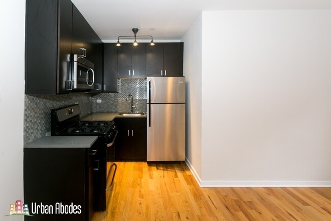 Photo - 2410 S Kedzie Ave Unit J06W