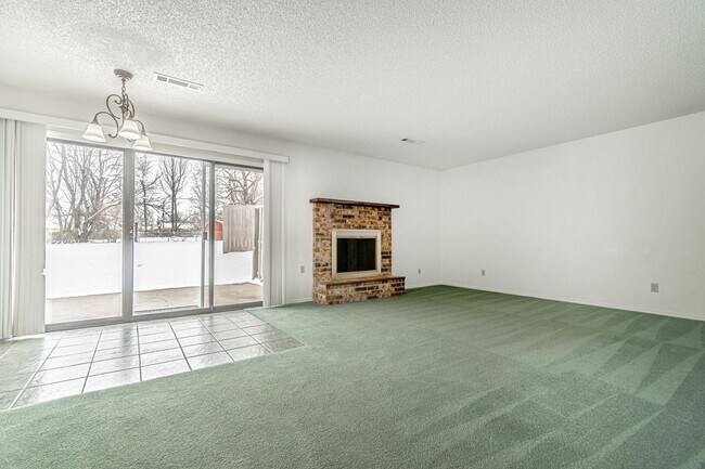 Photo - Rogers Duplex in Desirable Location!