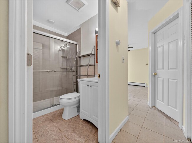 Photo - 37 Carnation Dr