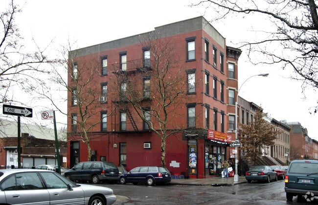 Photo - 308 Carroll St