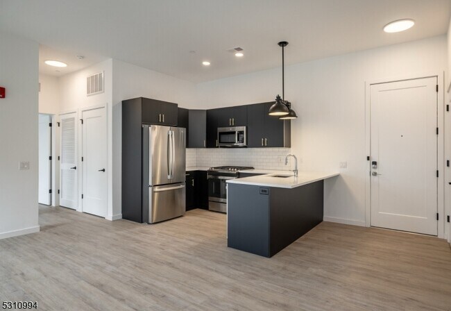 Photo - 22 Schuyler Pl Unit 405