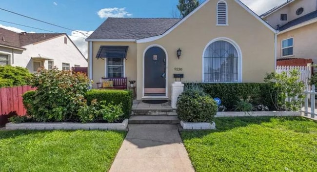 Photo - 5230 15th Ave