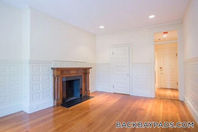 Photo - 379 Commonwealth Ave Unit 10