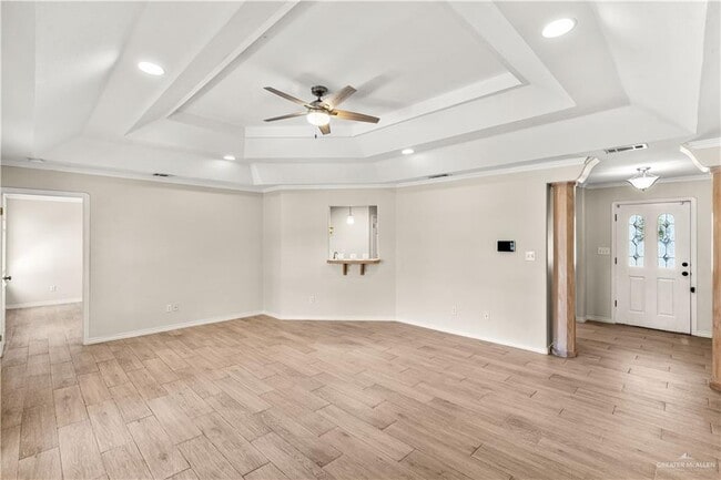 1806 Lauren Ln