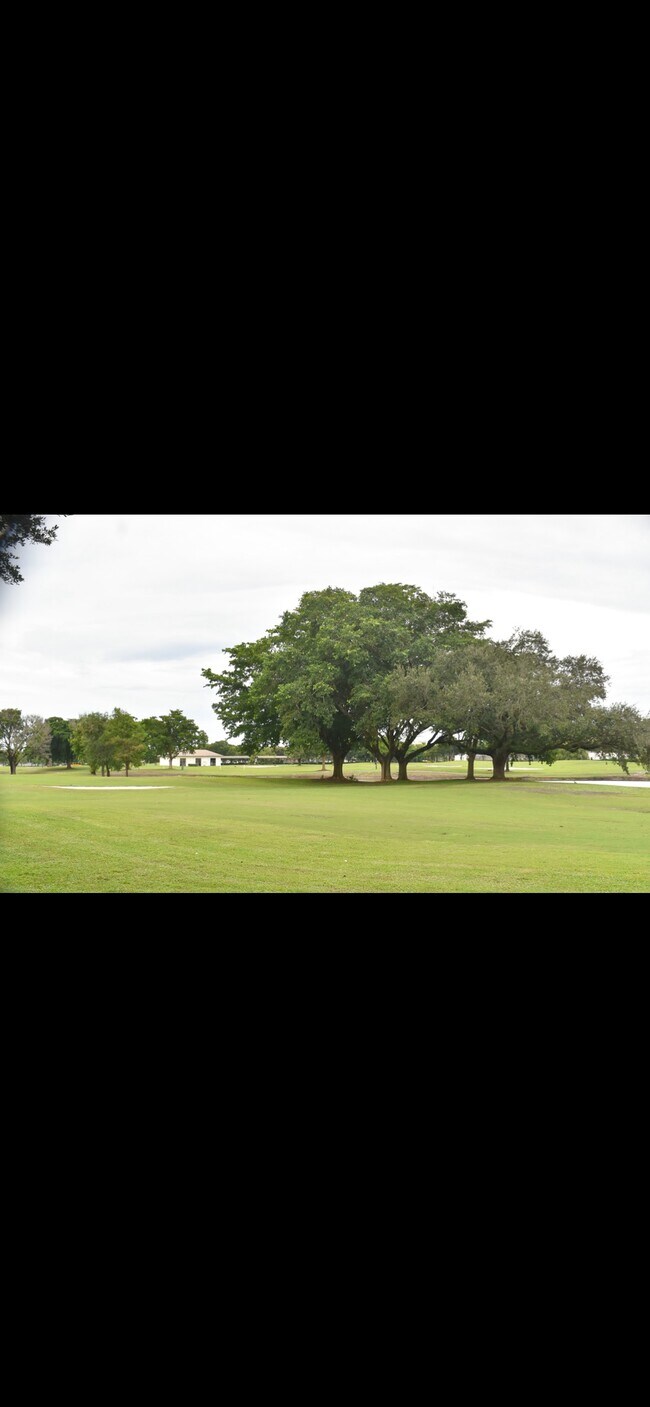 Photo - 3240 Fairway Cir