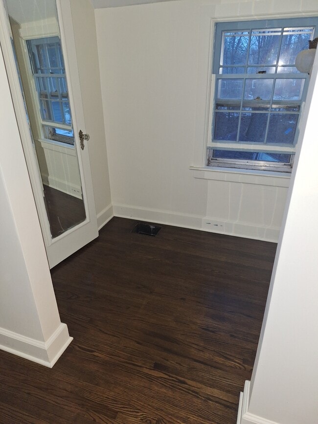 Photo - 71 Brook Rd