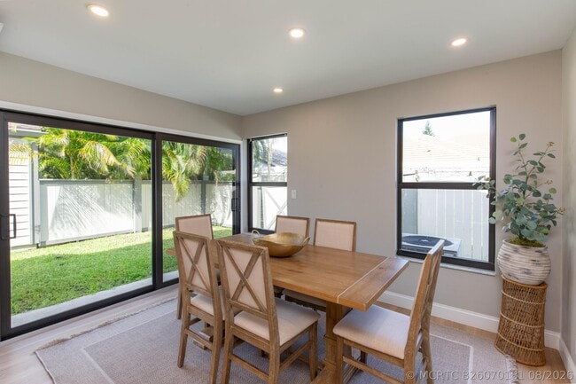 Photo - 2478 Bedford Mews Dr