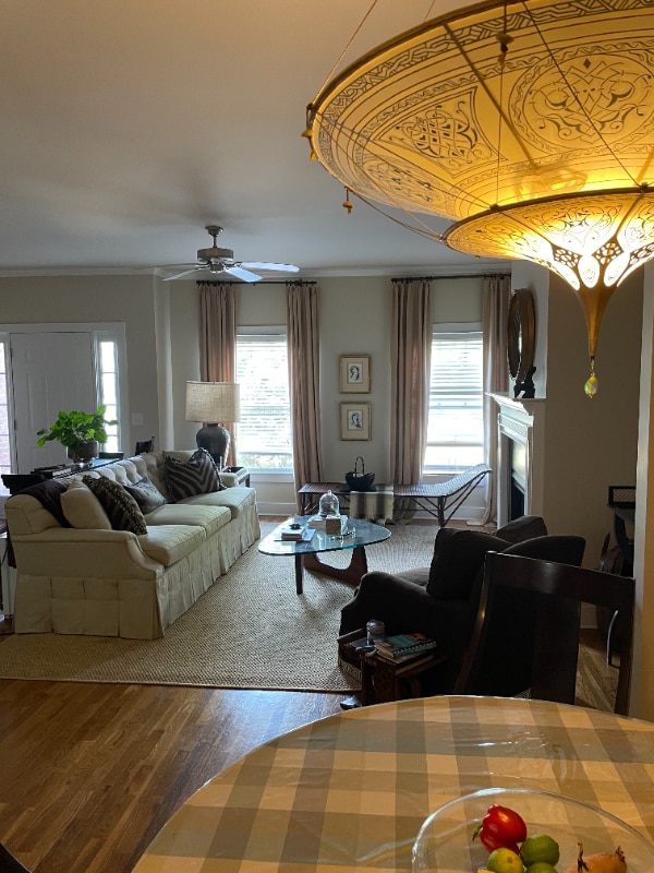 Photo - 1121 Surrey Ln