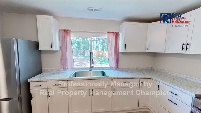 1682 Blue Creek Rd