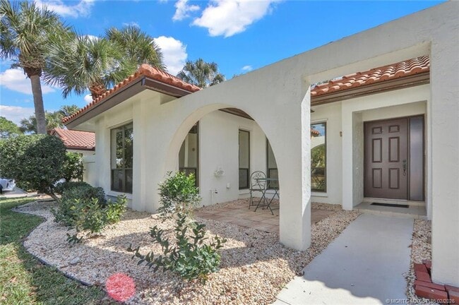 4004 SW Osprey Creek Way