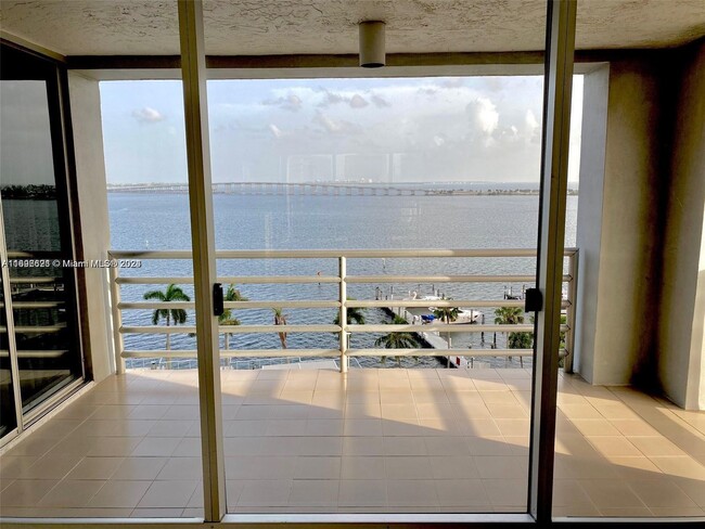 Photo - 1581 Brickell Ave Condo Unit A1001