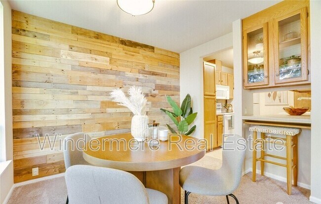 Photo - 625 N Jackson Ave