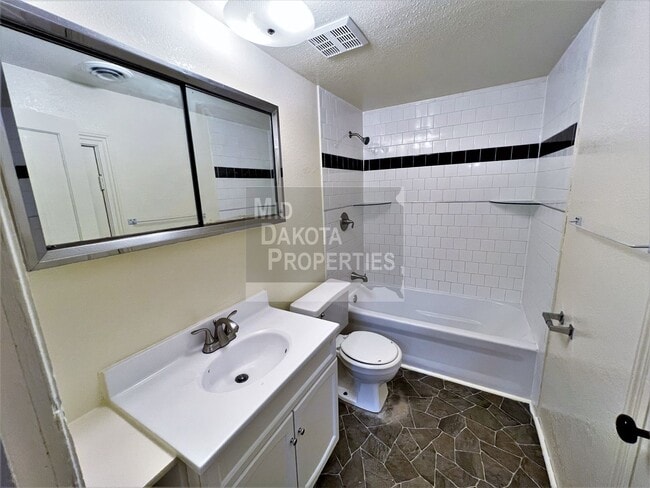 Photo - 420 E 6th Ave Unit 3 (up)