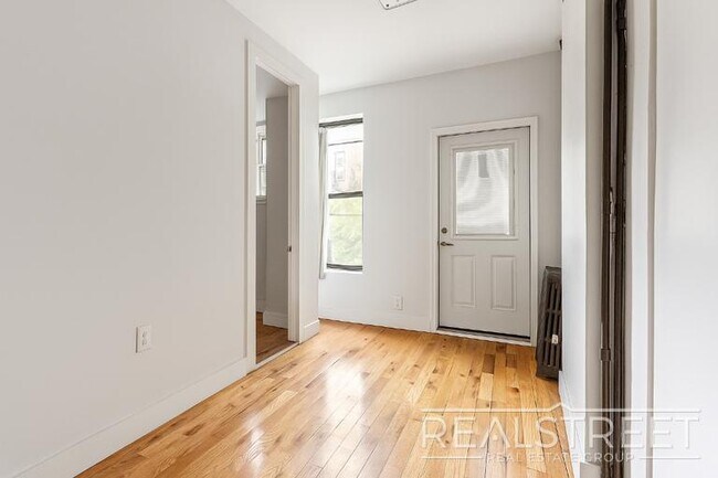 Photo - 2 bedroom in BROOKLYN NY 11237 Unit 1R