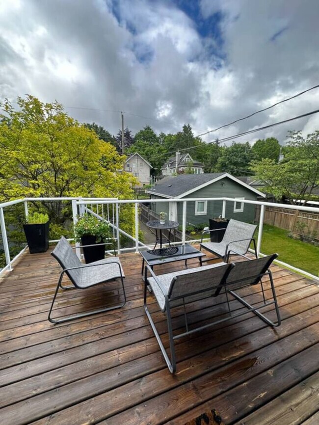 Photo - 218 W 17th Ave Unit ID1051883P