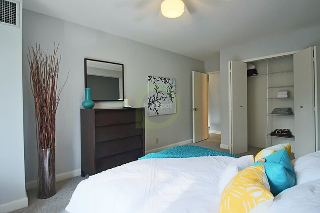 Photo - 55 E Banks St Rental