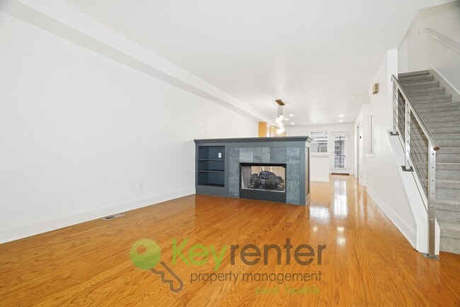 Photo - Modern Comfort Meets Classic Seattle Charm