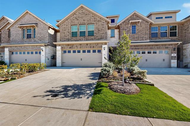 Photo - 740 Thorn Crk Dr