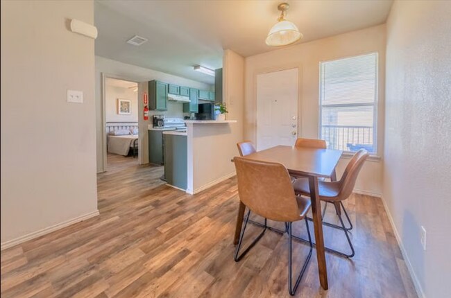 Photo - 5705 Greengate Dr Unit C