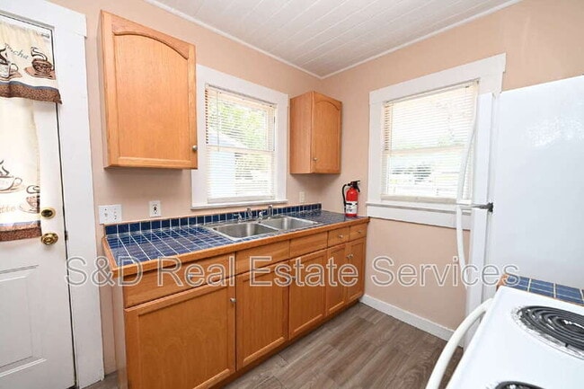 Photo - 4629 Old Rd 37