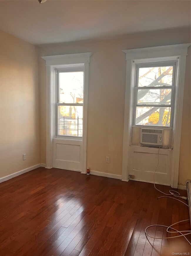 105-17 170th St Unidad 1