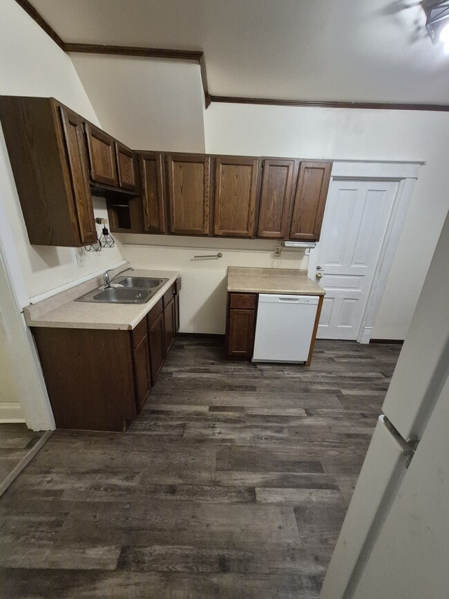 Photo - 4049 6th Ave