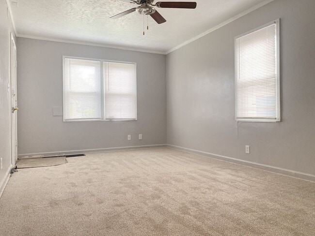 Photo - 1 bed 1 bath $795 Section 8 OK