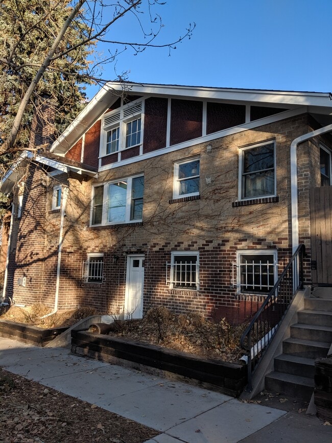 Building Photo - 1094 S Ogden St