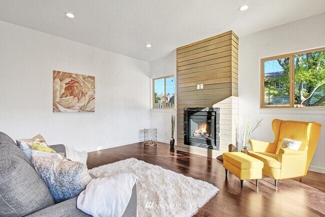 Photo - 2105 S Orcas St