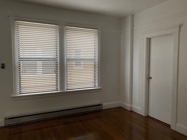 Photo - 4829 California St Unit 4829