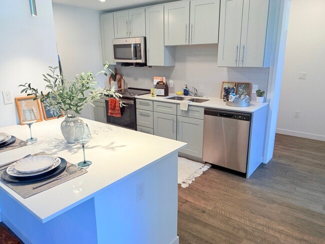 Photo - 20 Stephenson Aman St Unidad 2