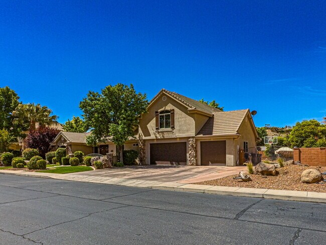 Photo - 2478 E Springs Dr