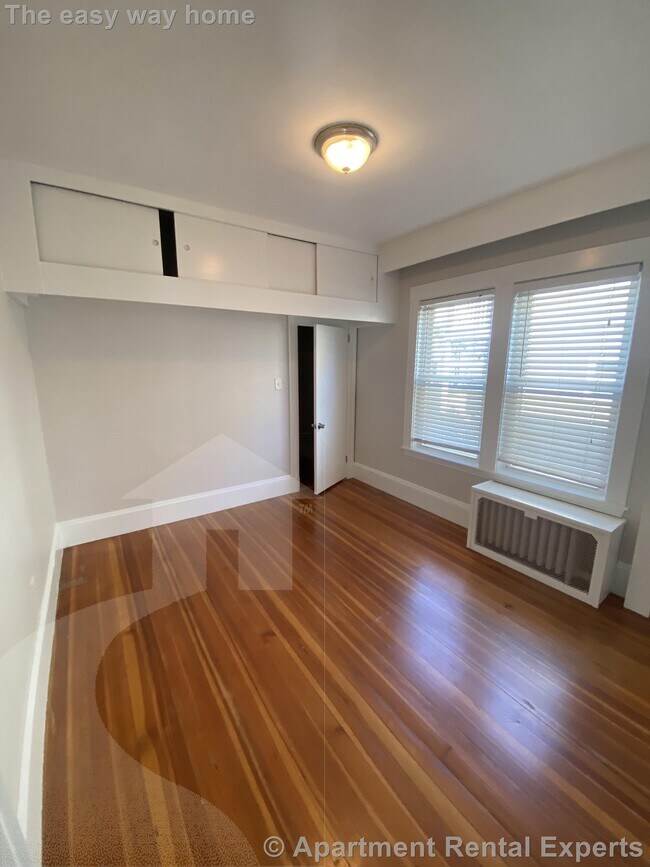 Photo - 16 Alexander Ave