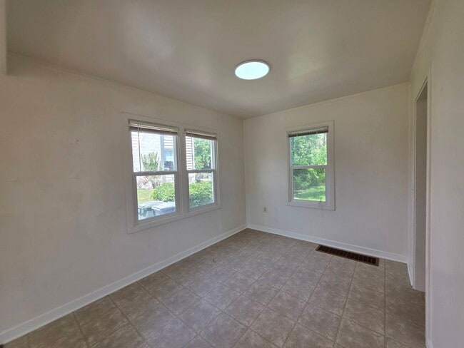 Photo - 1206 Putnam St