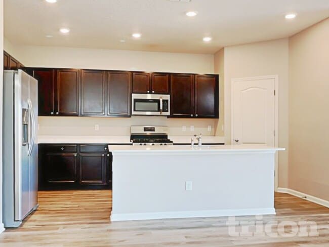 Photo - 154 Bloomfield Wy