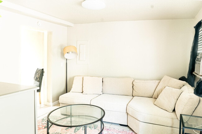 Photo - 205 Coral Rd Unit 1