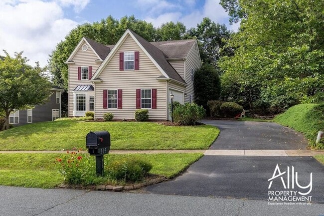 Photo - 362 Grayrock Dr