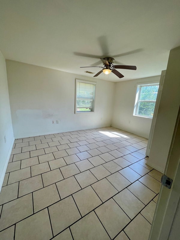 Photo - 102 Short St