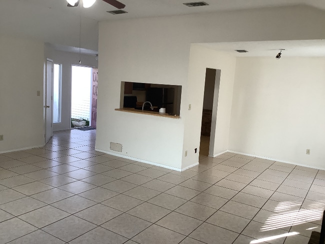 Photo - 109 Lake Forest Blvd