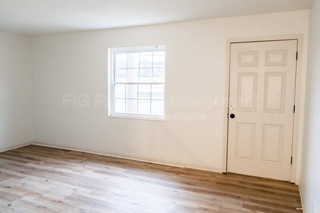 Photo - 3120 E Governor John Sevier Hwy