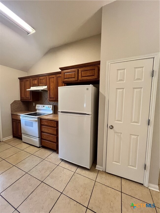 Photo - 607 Olaf Dr