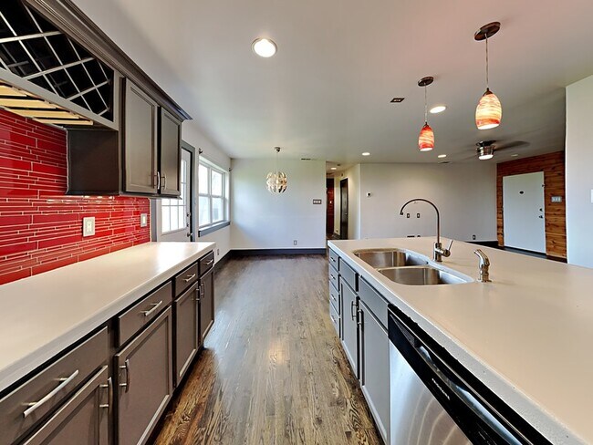 Photo - 2307 Cardinal Ln