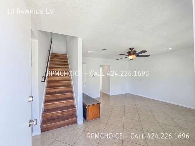 Photo - 10 Rawhide Ln