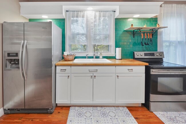 Photo - 578 Woodward Ave Unidad 578 Woodward Avenue